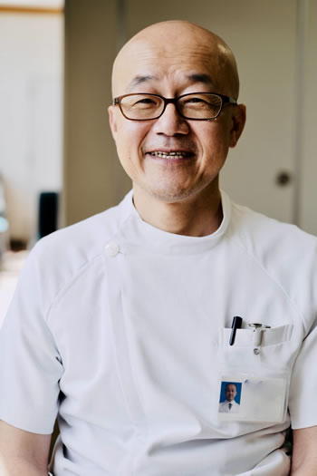 院長　内片健二